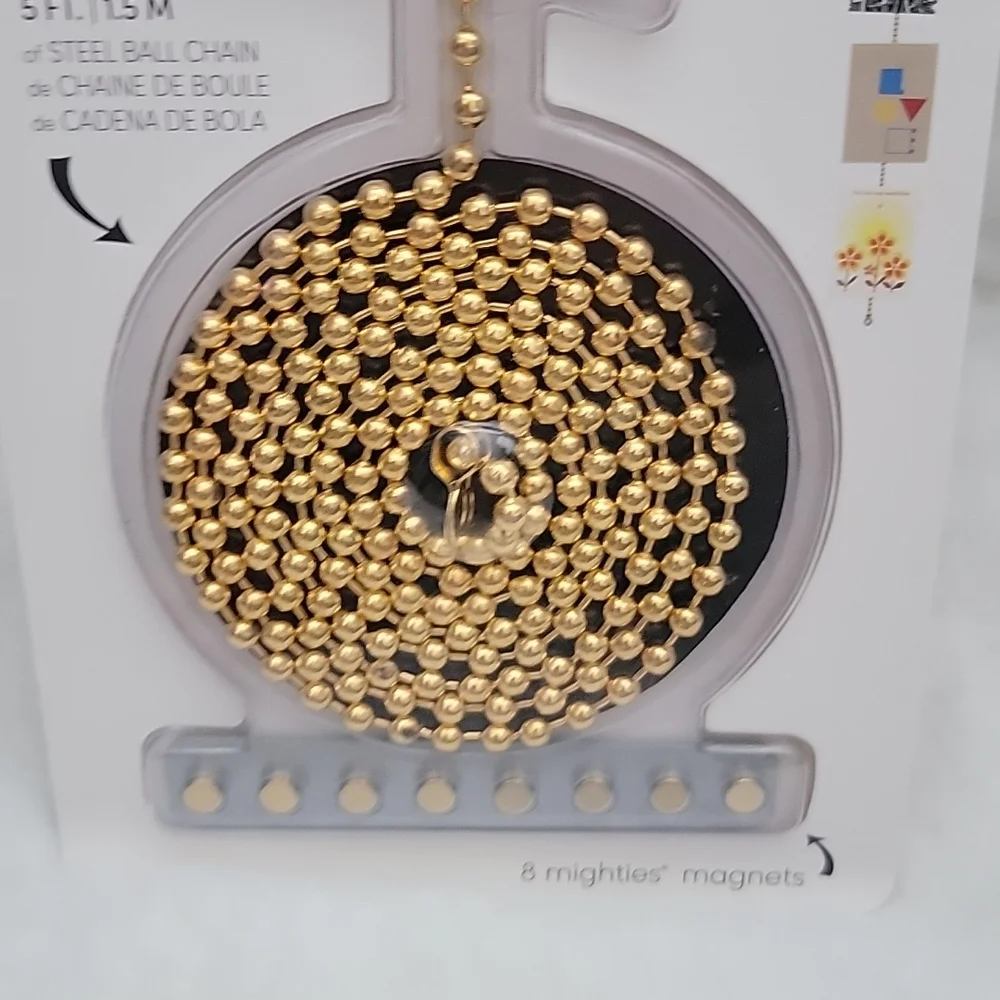 Chained up Chain & Magnet Display - Picture 6 of 9